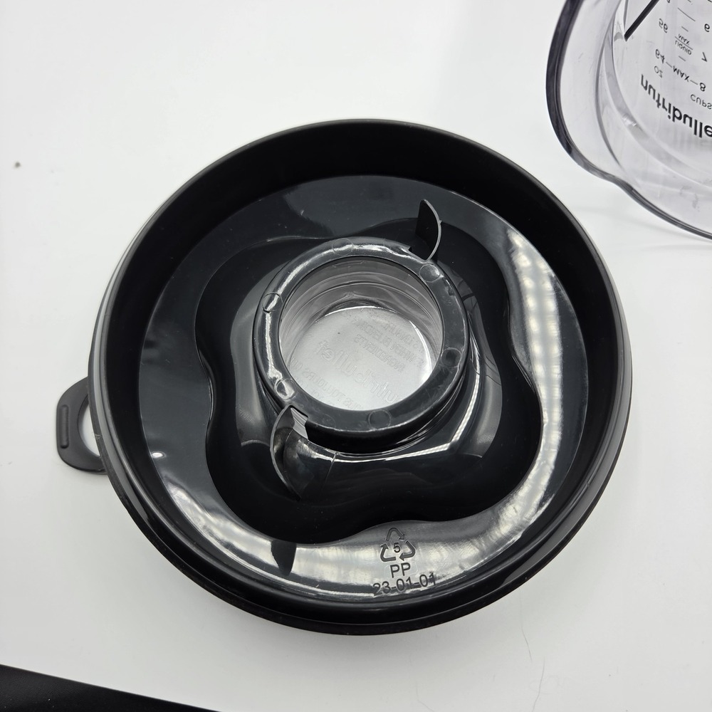 NutriBullet Blender Replacement 56oz 7-Cup Pitcher with Lid and Blade - Picture 8 of 10